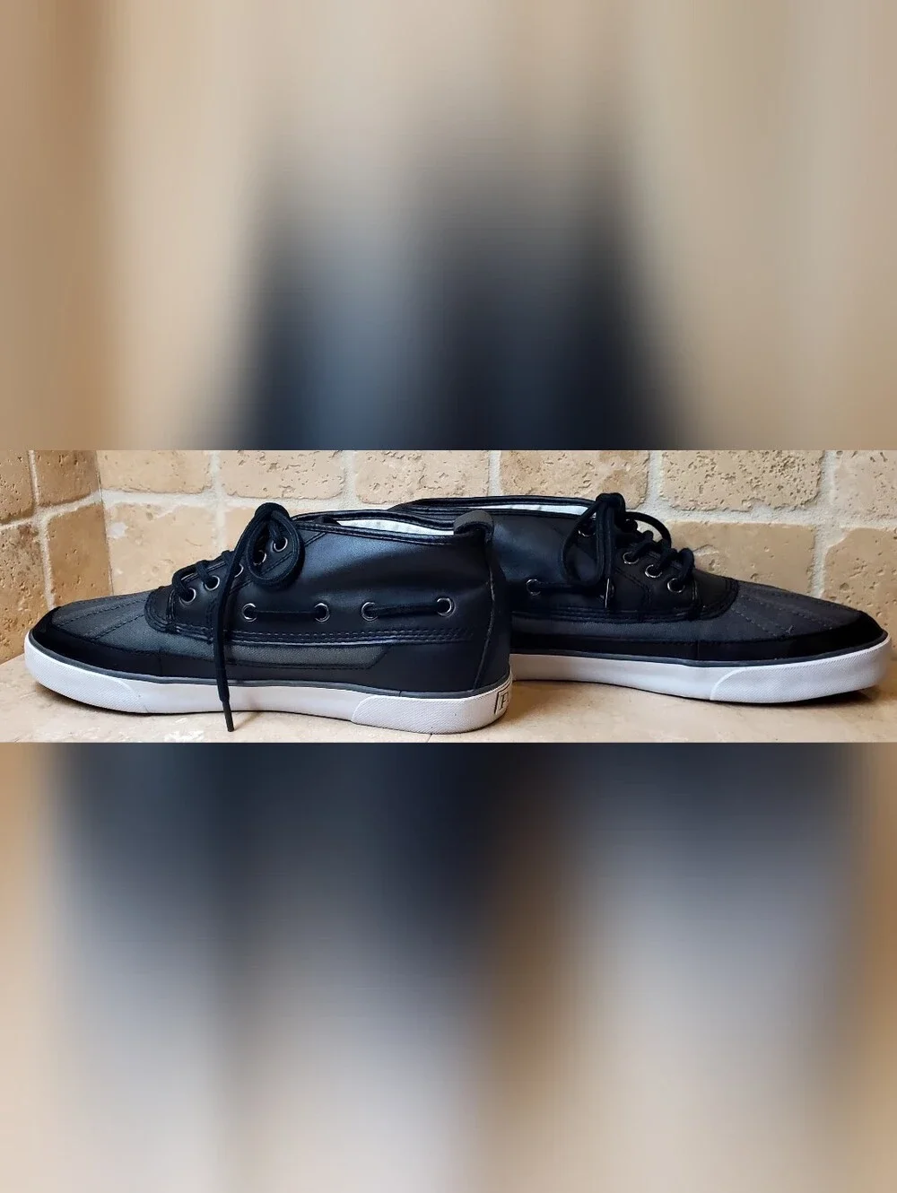Polo Ralph Lauren Mens Parkstone Mid Sneakers Black/Gray Size 10 D Lace Up